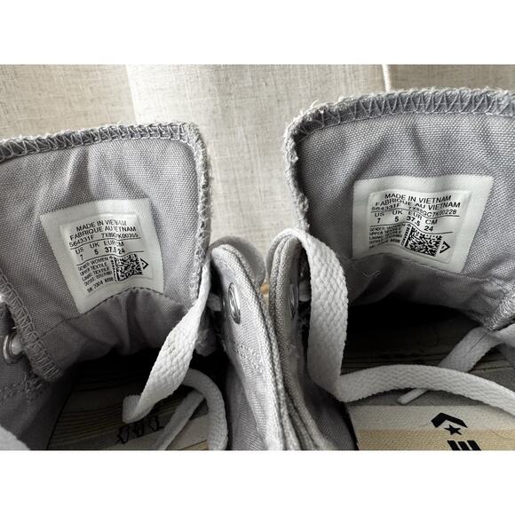 Converse Chuck Taylor Low Top Wolf Grey | Women’s 7 | Style 564331F - Picture 7 of 13